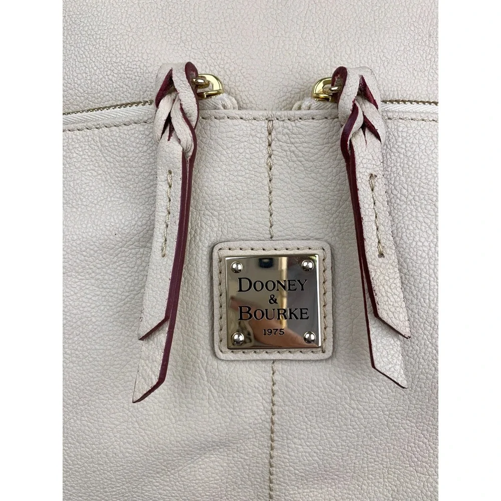 Dooney & Bourke DILLEN Cream Pebbled Leather Shoulder Bag with Dust Bag EUC
